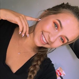 Meet your Posher, Tessa